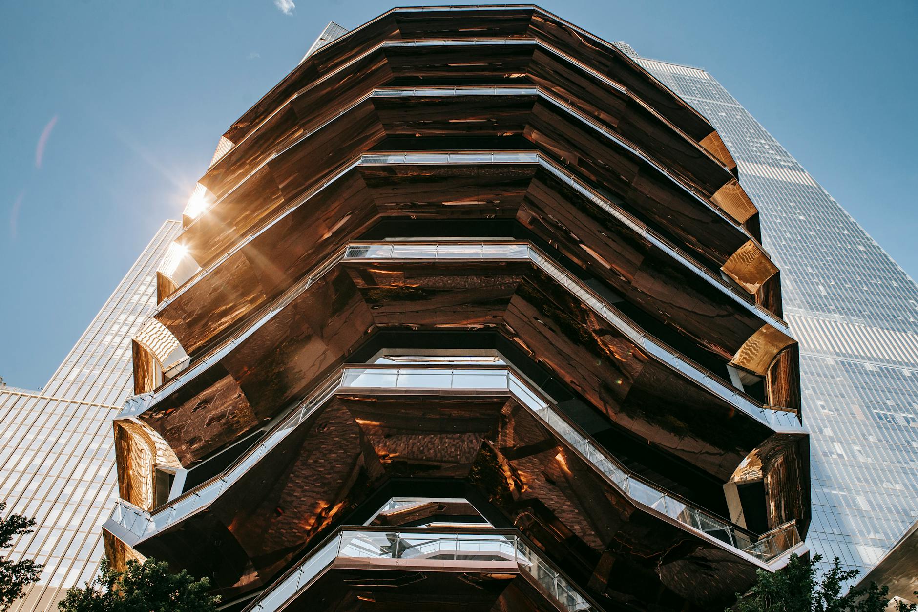 Ce sunt soluțiile de izolare din lână de oaie și cum îmbunătățesc eficiența termică?