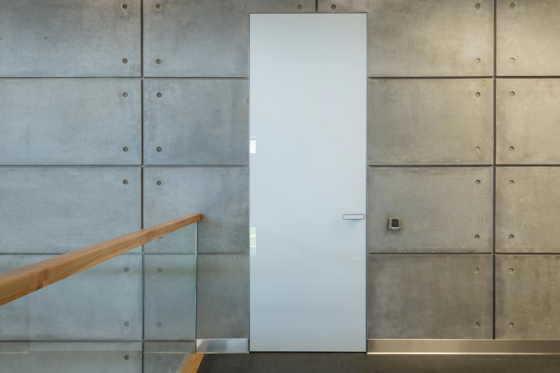 Cum funcționează panourile solare și de ce sunt esențiale pentru casele verzi?