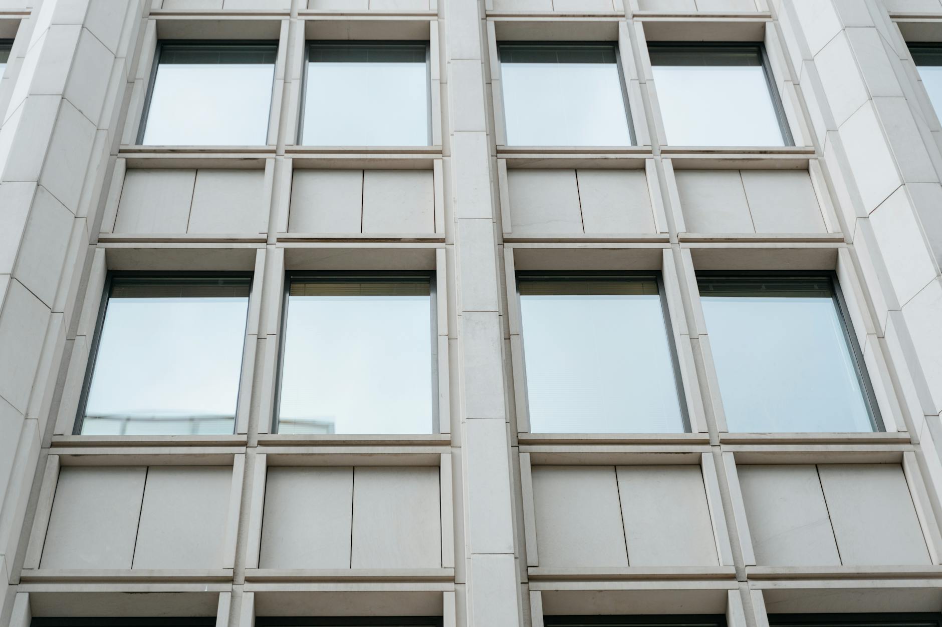 Ce sunt ferestrele inteligente și cum optimizează consumul energetic?