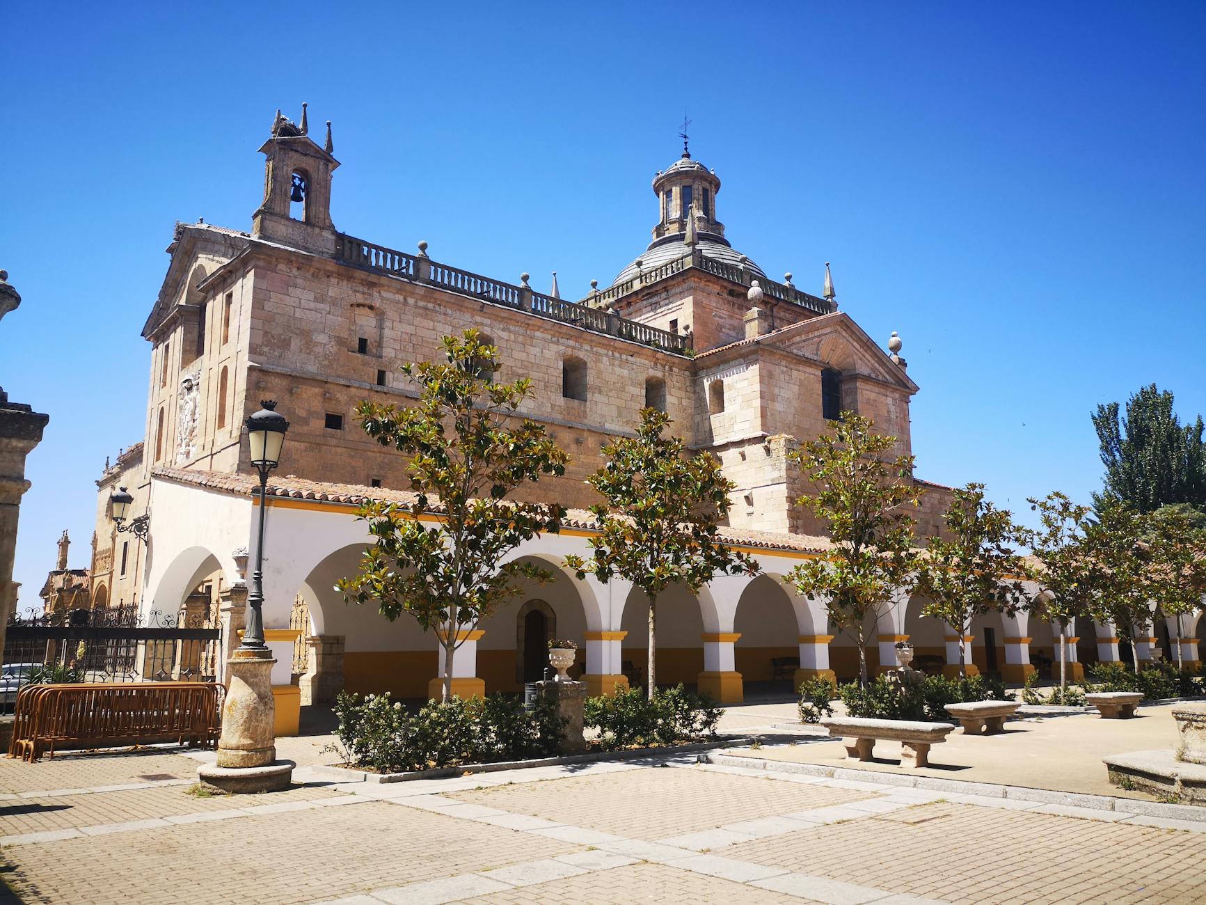 Articole SEO și schema markup în 2025: FAQ, HowTo și Review