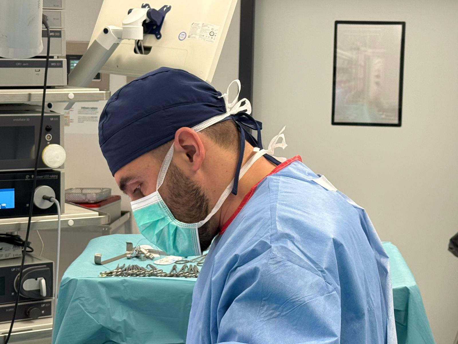 Beneficiile chirurgiei robotice în tratamentul cancerului digestiv